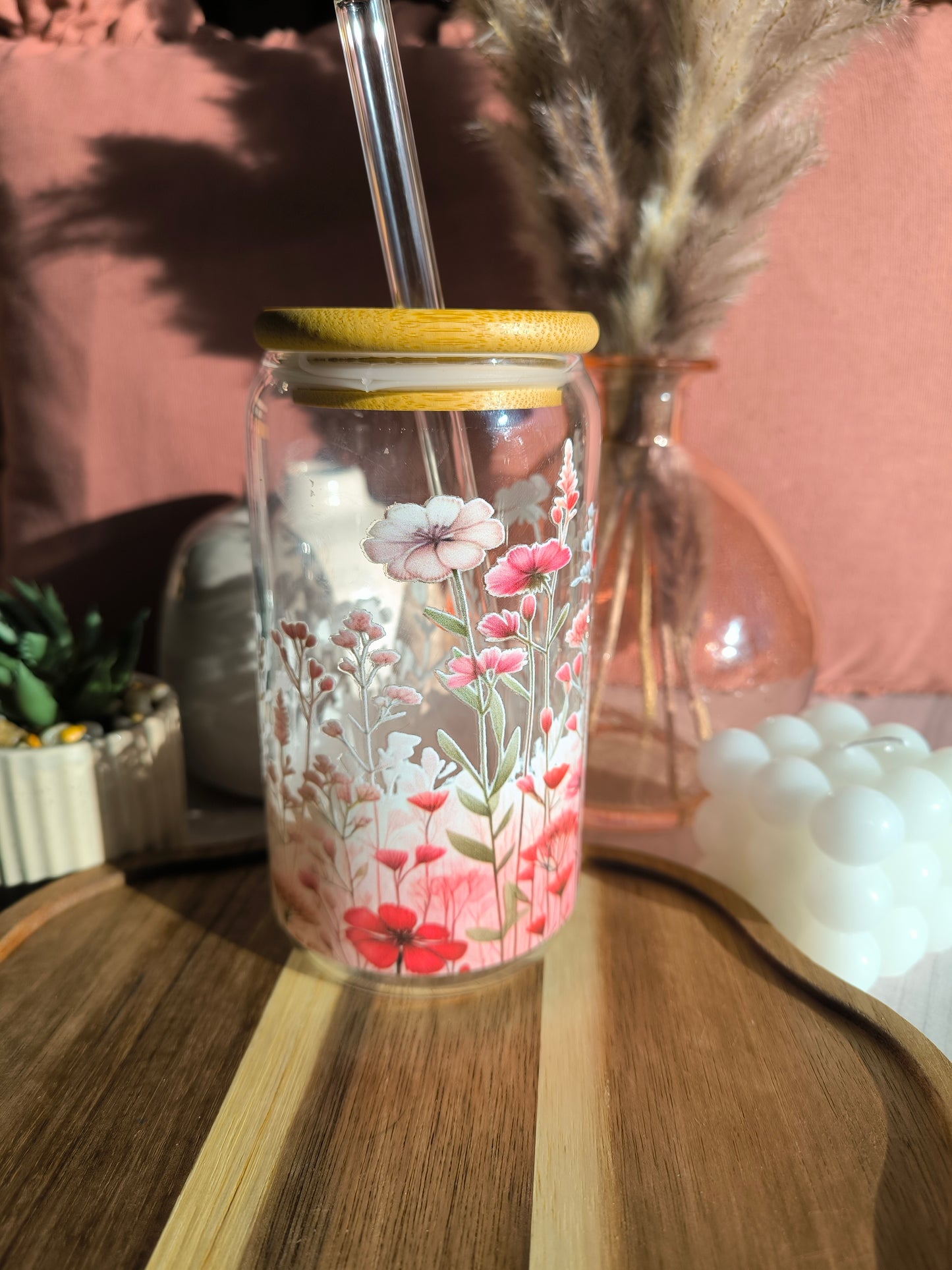 Verre en verre motif fleurs des champs – Bouchon bambou & paille en verre (500 ml)