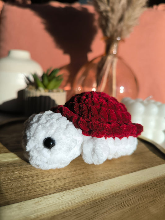 Tortue pilou pilou - création au crochet