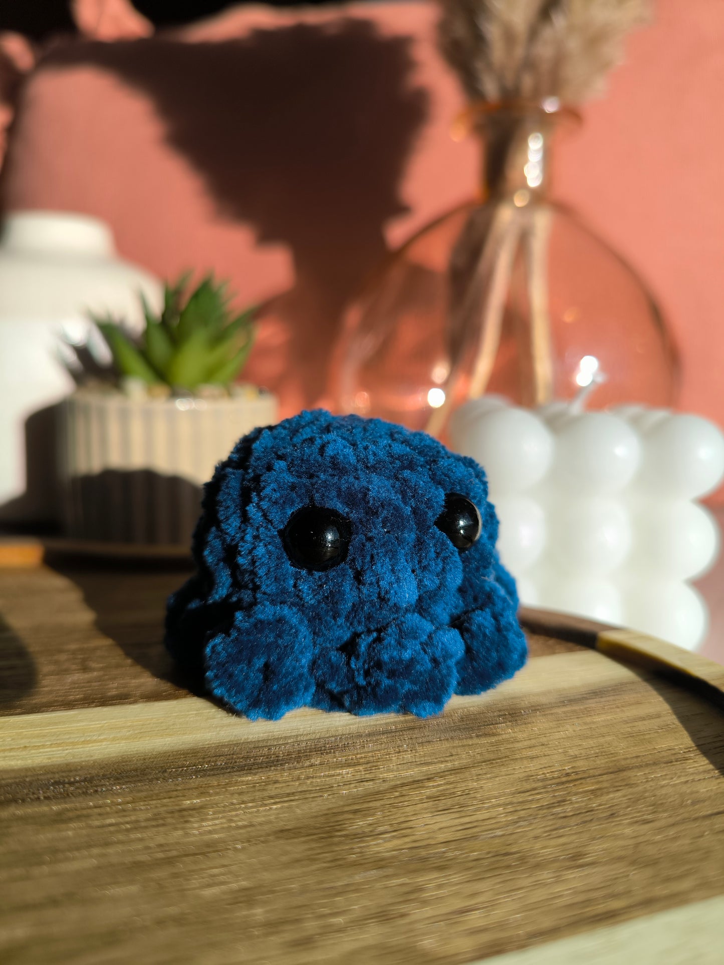 Petite pieuvre pilou pilou - Création au crochet